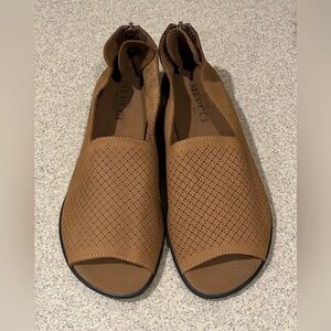 Sesto Meucci Italy Brown Leather Cut Outs Slip On Flats Women's US Size 8.5